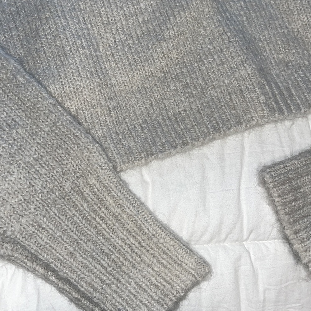 NWOT Zara light gray sweater - Picture 6 of 6
